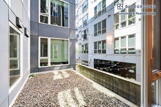 Foto del edificio - 1414 10th Ave