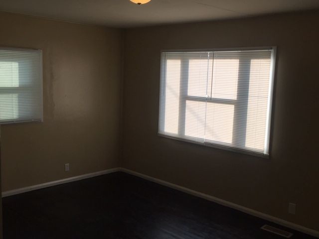 Foto del edificio - 2374 N Moreland Ave