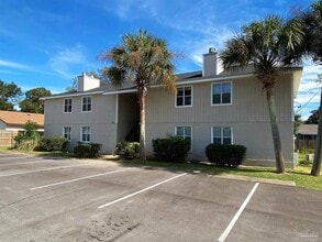 Building Photo - 672 S 72nd Ave