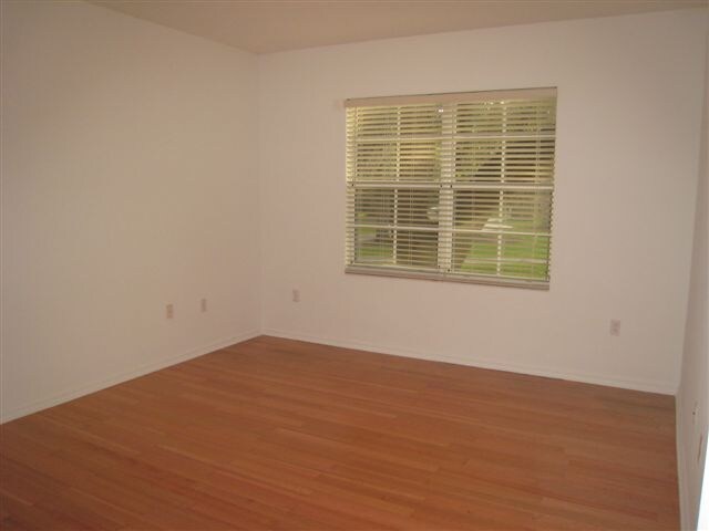 Foto del edificio - 8920 NE 8th Ave