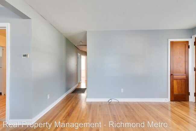 Building Photo - 3 br, 1 bath House - 1125 Maryland Avenue