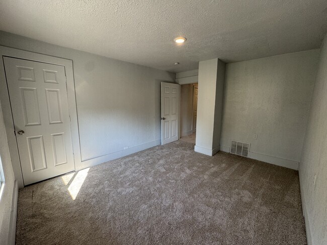 Building Photo - 9117 W Lafayette Blvd