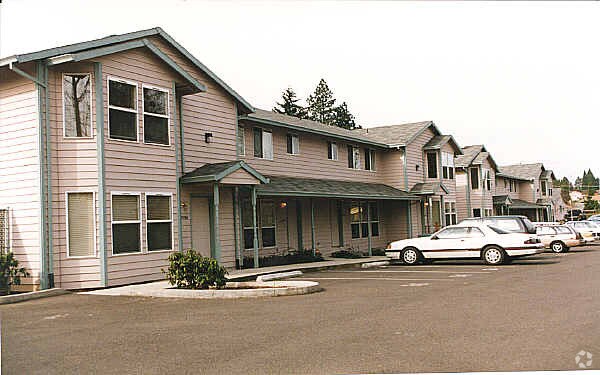 Primary Photo - 17430 SE 82nd Dr
