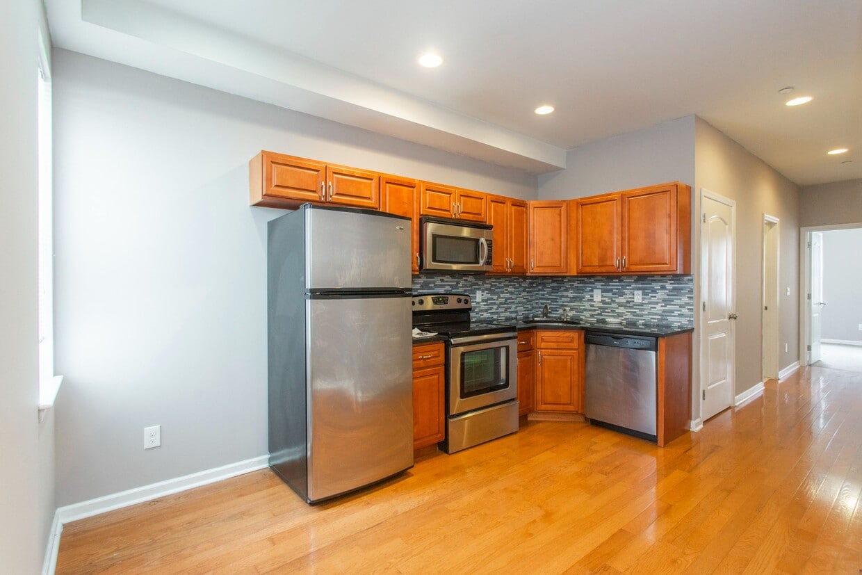 Foto principal - 1835 Willington St