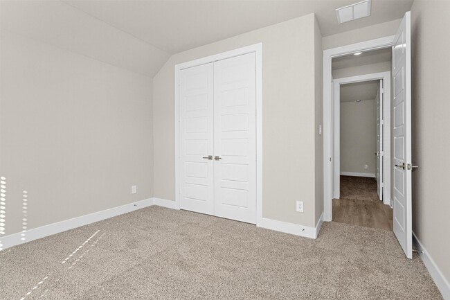 Foto del edificio - 2002 Bluff Oak Ct