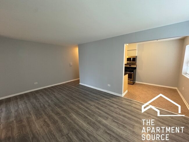 Building Photo - 3057 N Narragansett Ave
