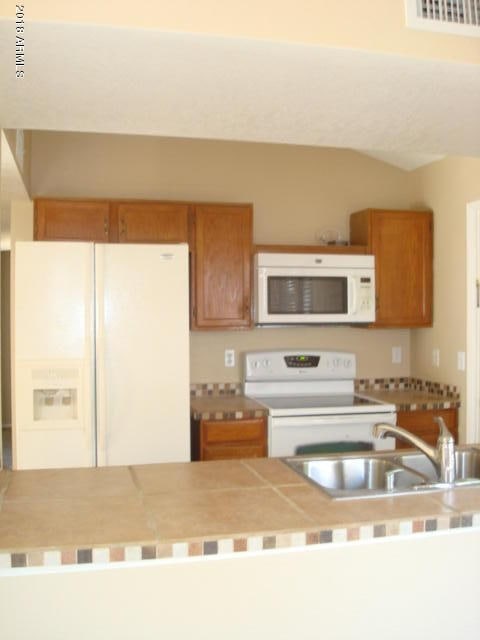 Foto del edificio - 1111 N 64th St