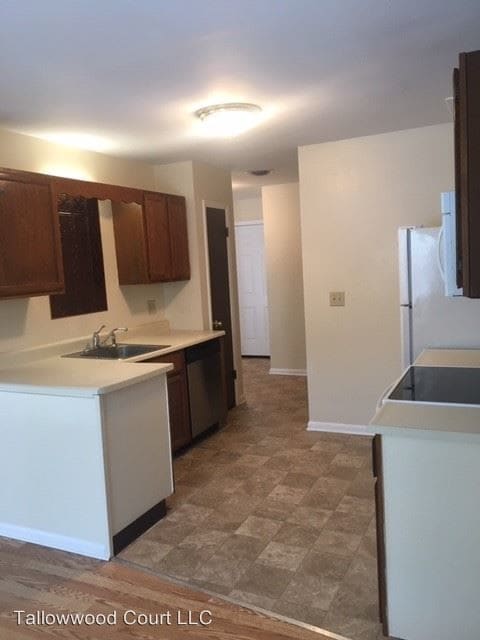 Foto del edificio - 2-14 Tallow Wood Ct