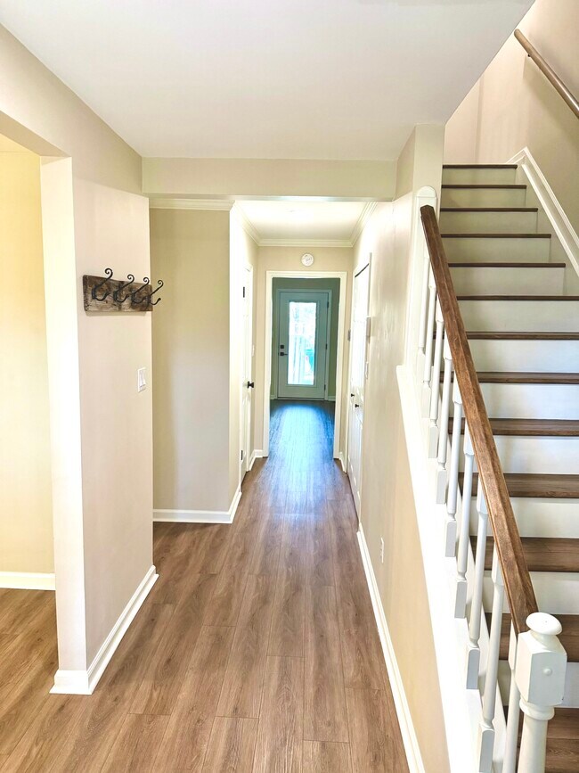 Foto del edificio - 3058 Dupree Dr SW