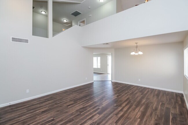 Building Photo - 2415 W Wrangler Way