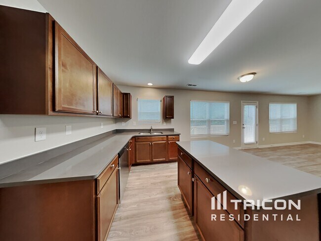 Building Photo - 127 Coddington Ln