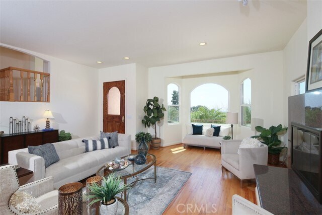 Building Photo - 931 Alta Pine Dr