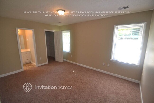 Foto del edificio - 6536 Brushwood Dr