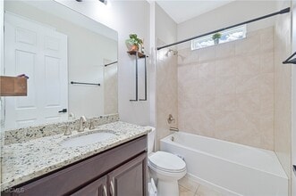 Building Photo - 2852 Royal Gardens Ave