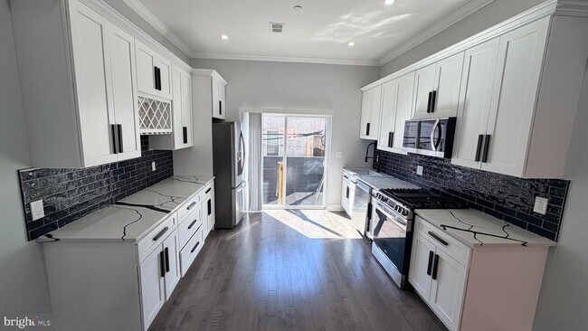 Foto del edificio - 2248 Earp St