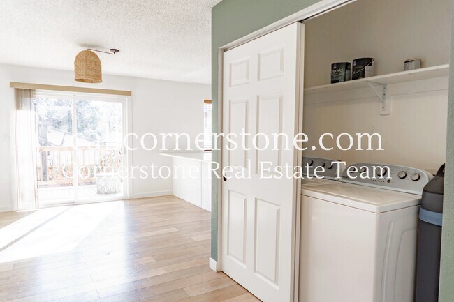 Building Photo - 419 S Chelton Rd