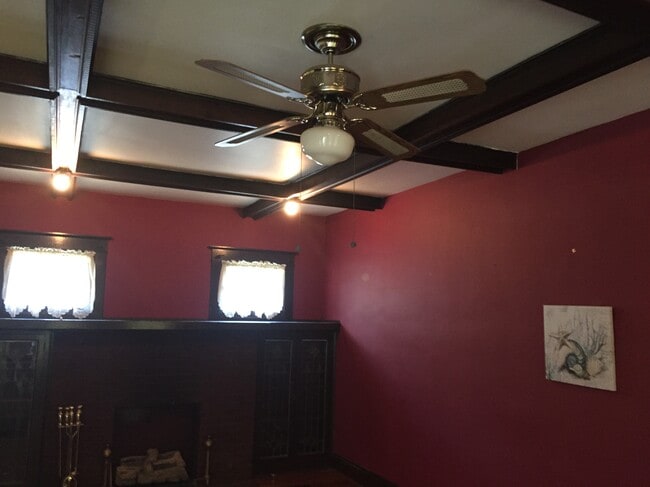 Living room ceiling - 2815 E Vermont St House