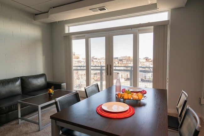 Living/ Dinning views - HH Cresmont Apartments