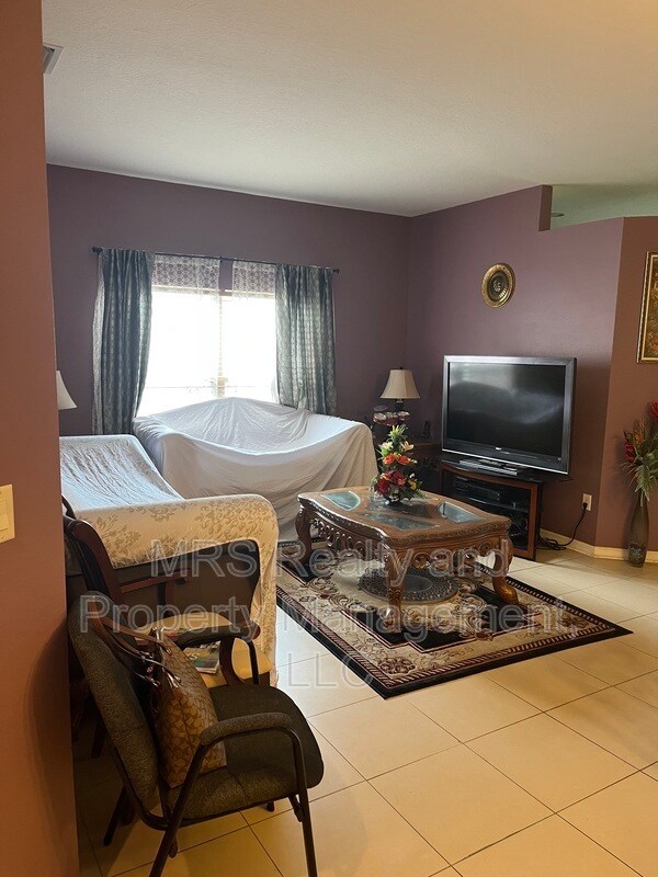 Building Photo - 1130 Emerald Hill Way