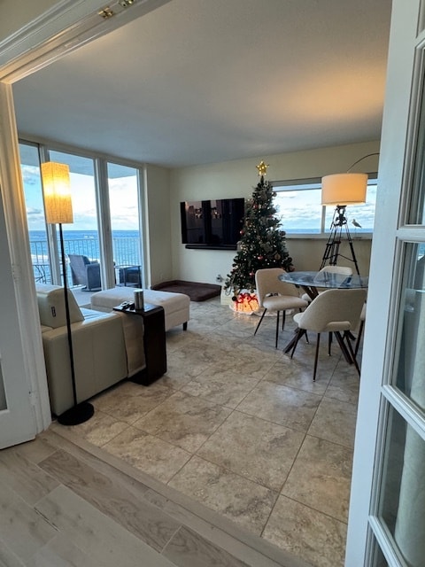 Sala de estar - 3540 S Ocean Blvd