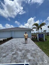 Building Photo - 8057 Shr Lk Dr