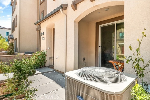 Building Photo - 40727 Melrose Dr
