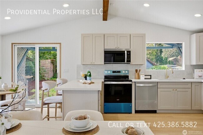 Foto del edificio - 527 N 200th St