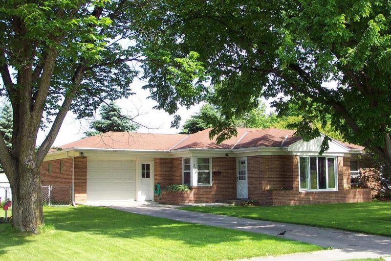 Primary Photo - 326 17th Avenue