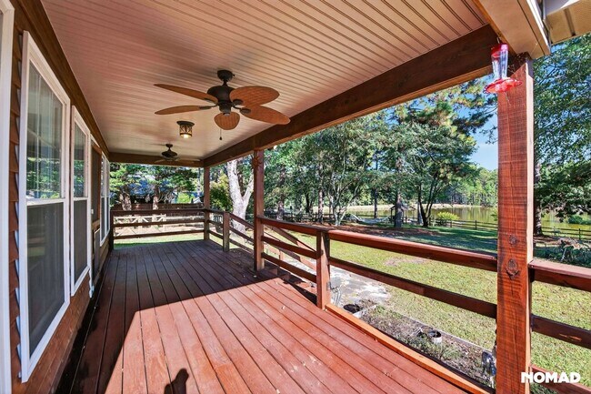 Foto del edificio - 124 Pinesage Dr