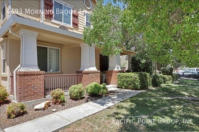 Foto del edificio - 4693 Morning Brook Ln