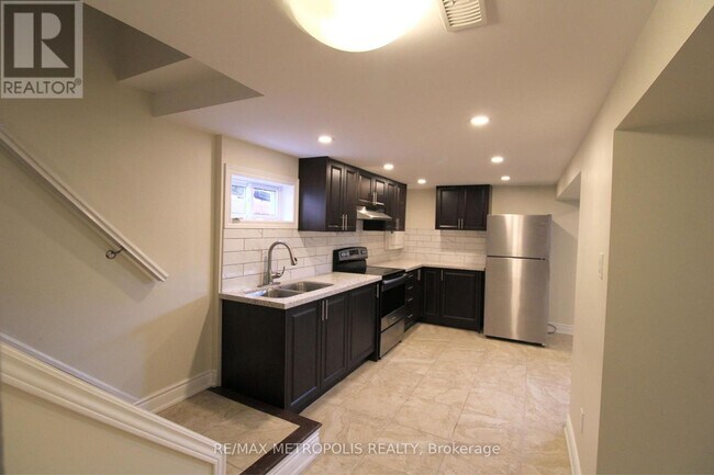 Building Photo - 82 Lanyard Rd