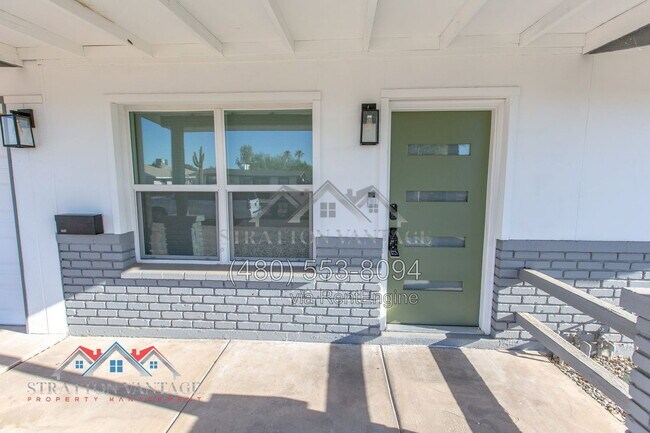Foto del edificio - 433 W Santa Cruz Dr