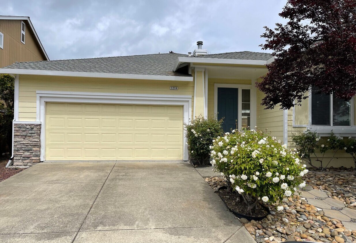 1214 Mateo Dr, Rohnert Park, CA 94928 House Rental in Rohnert Park