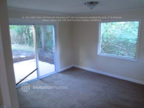 Foto del edificio - 4913 Lakeshore Dr