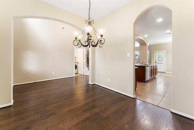 Foto del edificio - 98 N Hawkhurst Cir