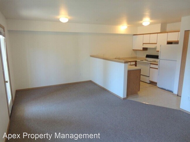 Building Photo - 3 br, 1.5 bath Apartment - 920 22ND STREET