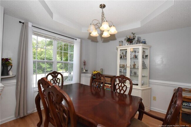 Foto del edificio - 279 Yorkshire Dr