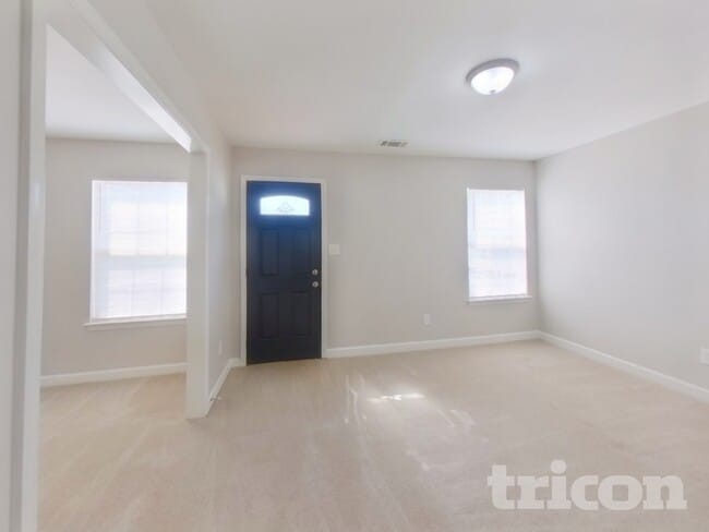 Building Photo - 506 Glencroft Dr