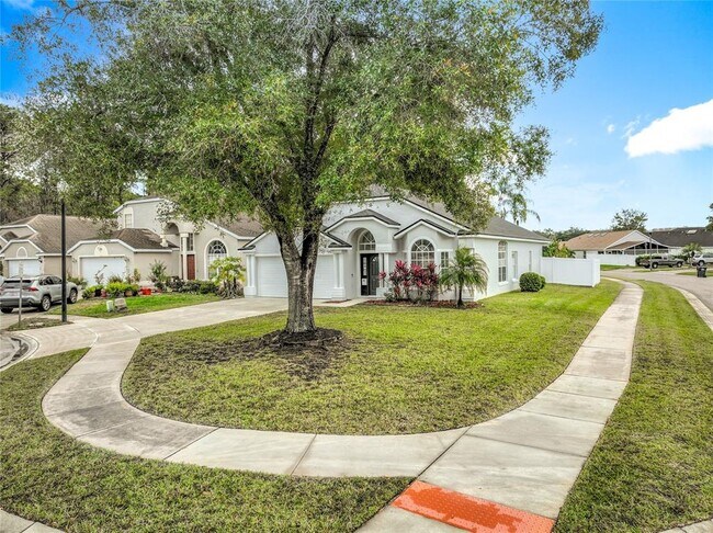 Building Photo - 421 Lexingdale Dr