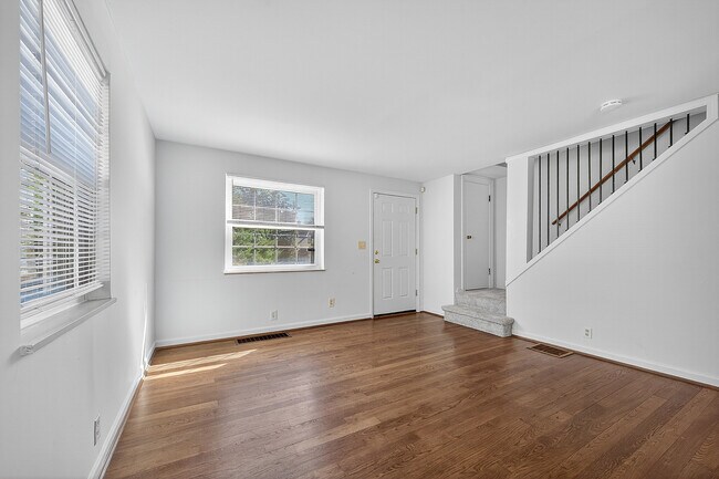 Entry - Erie Townhomes