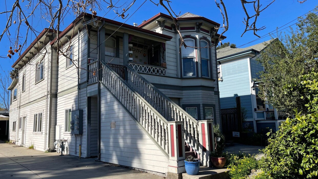 Photo - 2426 Eagle Ave Unit B - Move In Special - 30% Rental Fee