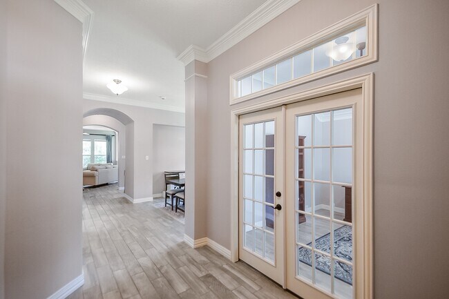 Building Photo - 11302 N Creekwood Hills Ln