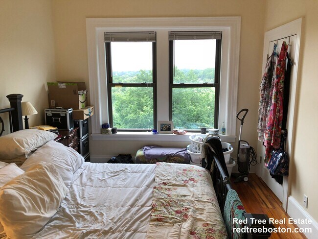 Foto del edificio - 1463 Beacon St