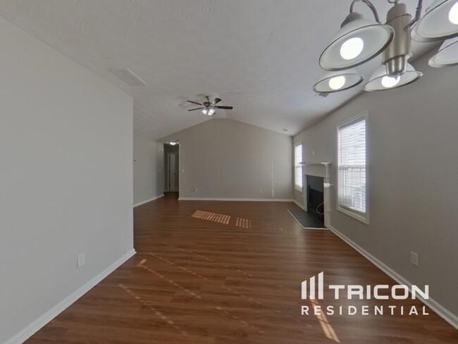 Foto del edificio - 6071 Fieldwood Ln