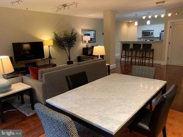 Foto del edificio - 1811-19 Chestnut St