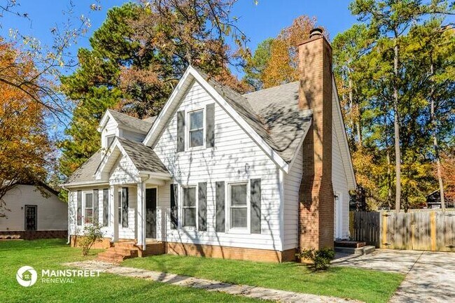 Building Photo - 7422 Pawtuckett Rd, Charlotte, NC 28214
