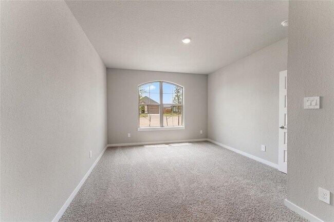 Building Photo - 3811 Favor Frst Ct