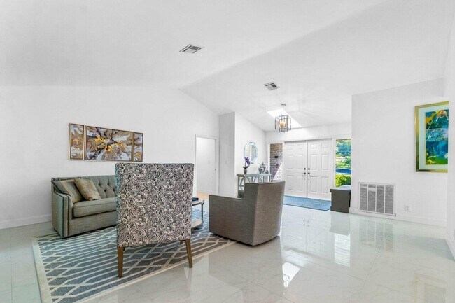 Foto del edificio - 2683 NW 45th St
