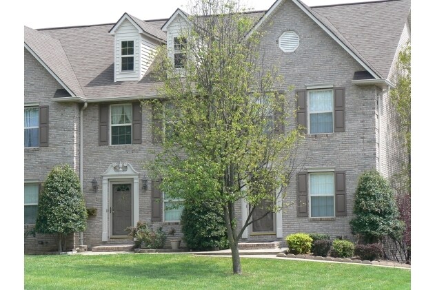 Foto del edificio - Valley View Townhomes