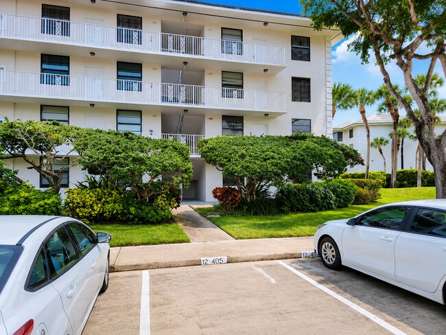 Foto del edificio - 3540 Whitehall Dr